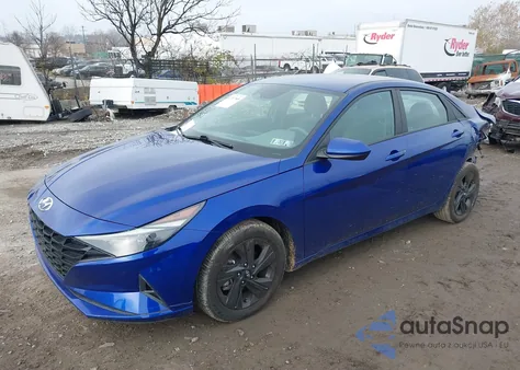 2021 Hyundai Elantra Sel z USA, uszkodzony, nr VIN 5NPLM4AG8MH003774